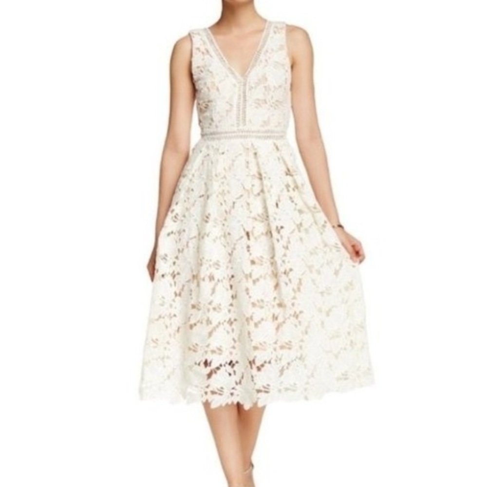 Romeo and Juliet white lace sleeveless dress medium